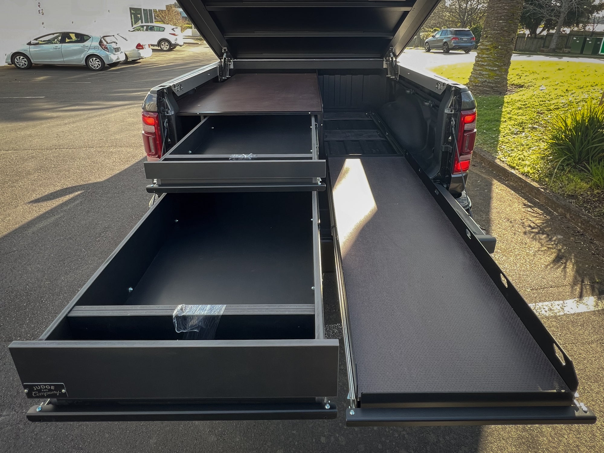 EXTRA Drawers – Big Storage For Big Trays